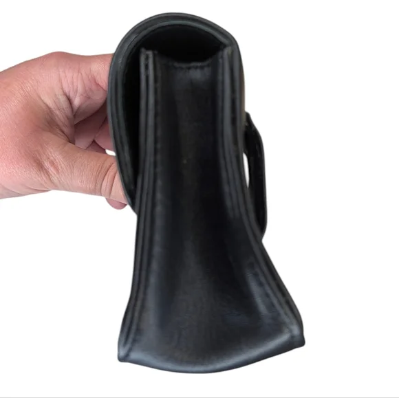 Mandrn Black Leather Belt Bag - Picture 4 of 14